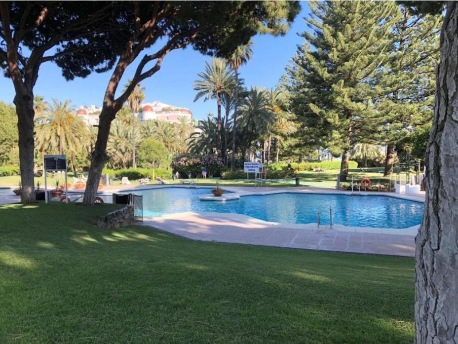 Playa Del Duque Apartment Ocean Club 1 Marbella Buitenkant foto